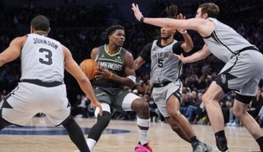Un milagro de Edwards frena a los Spurs y los Thunder sacan el rodillo