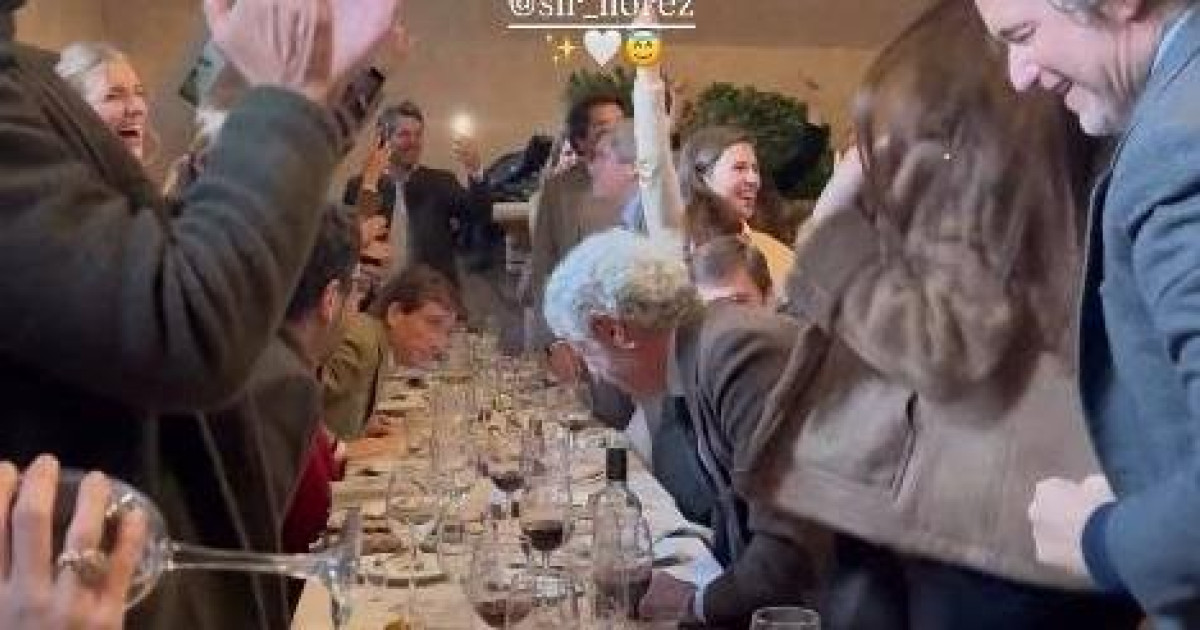 El divertido fin de semana de Almeida y Teresa Urquijo con unos amigos en Guadalupe