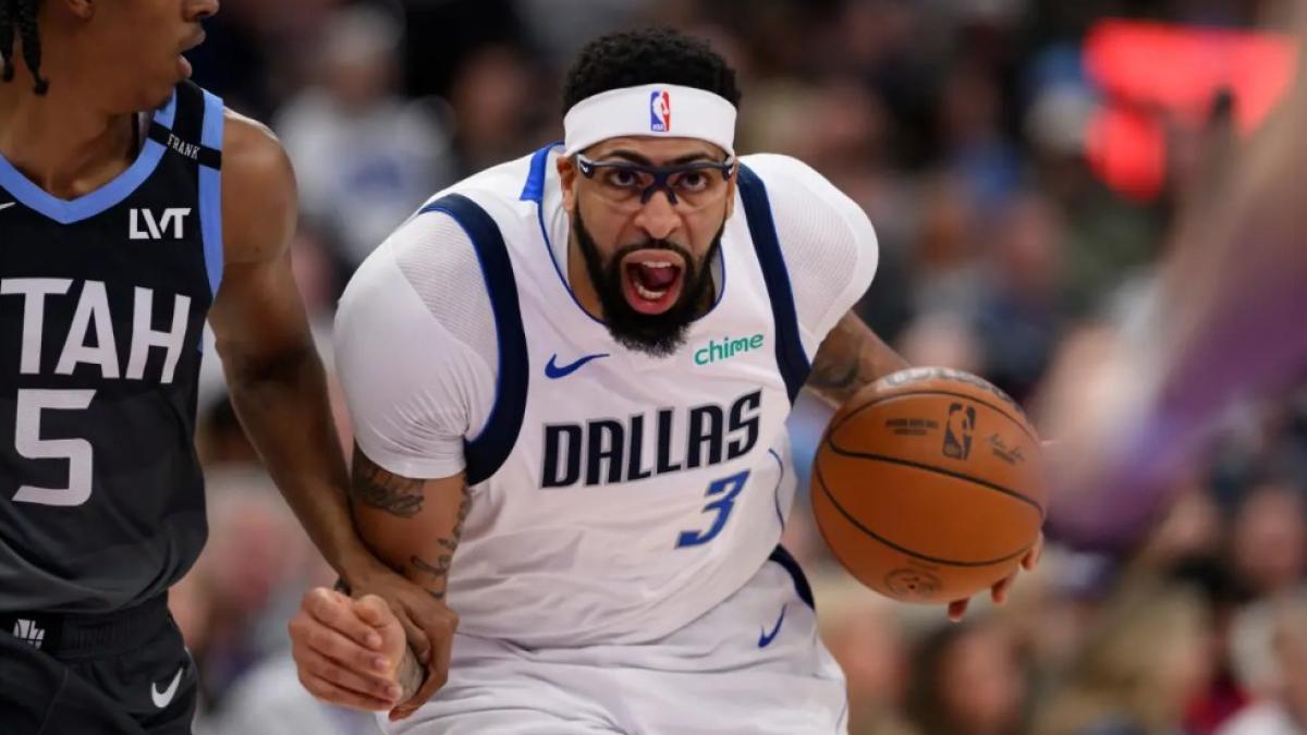 Anthony Davis dice adiós a la temporada y los Mavs quieren traspasarlo