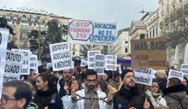 Los médicos vuelven a la huelga para exigir a Sanidad un estatuto propio con un seguimiento muy dispar