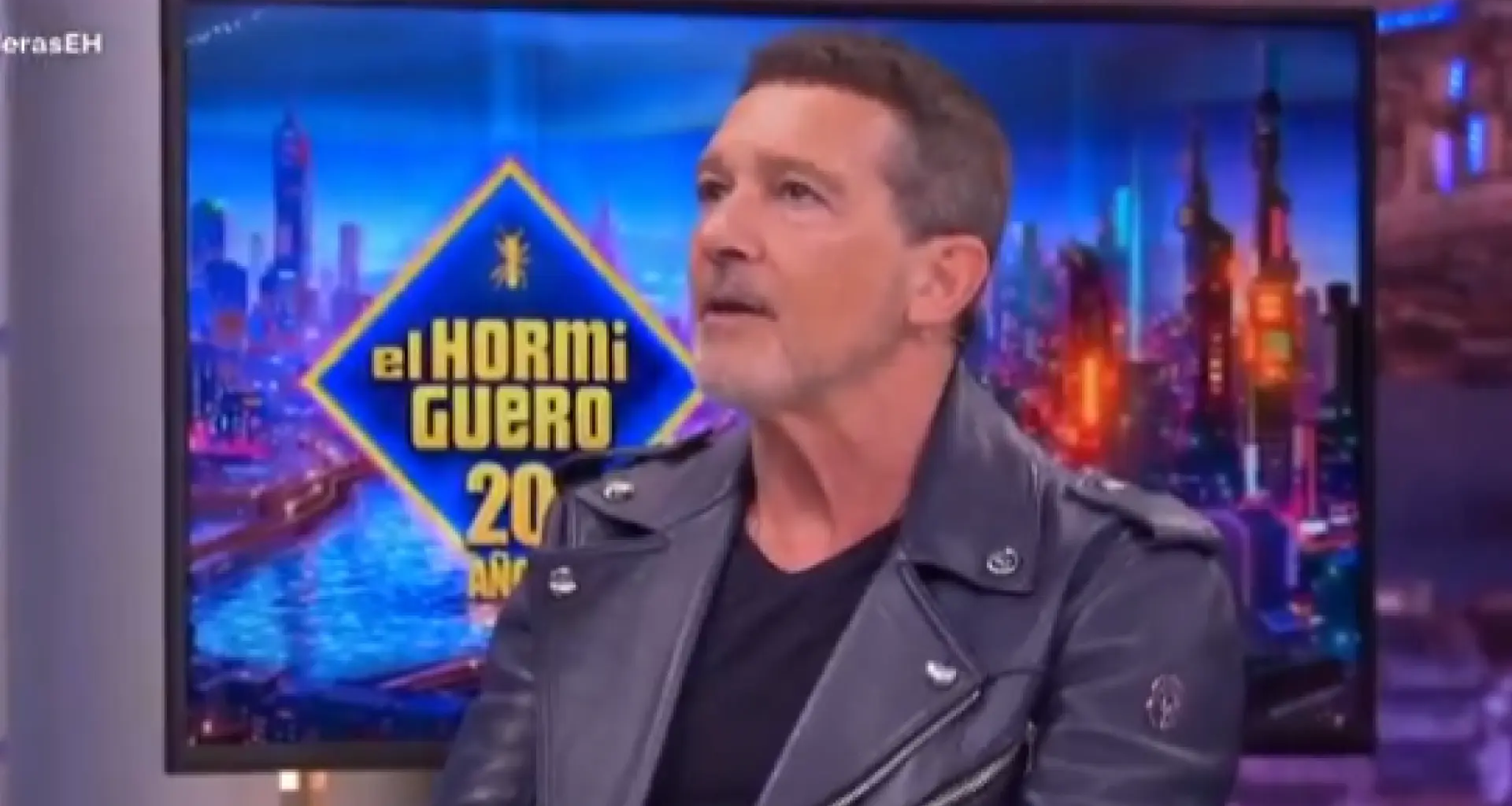 "Trabajé por teléfono en la boda de mi hija"