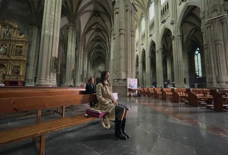 Las protagonistas de 'El mal', en uno de sus góticos escenarios 