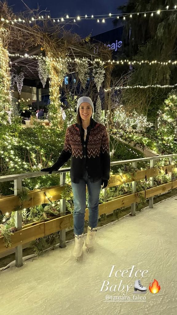 Tamara Falcó patinando sobre hielo en Madrid