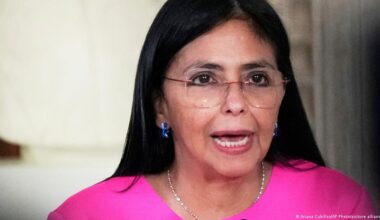 ¿Quién es Delcy Rodríguez, presidenta interina de Venezuela? – DW – 05/01/2026