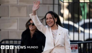 El "breve y atípico" encuentro en la Casa Blanca entre Donald Trump y María Corina Machado