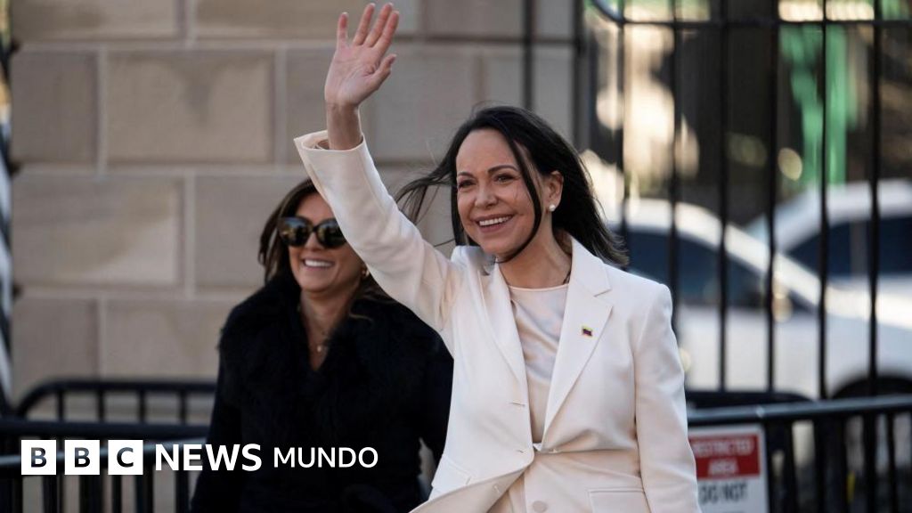 El "breve y atípico" encuentro en la Casa Blanca entre Donald Trump y María Corina Machado