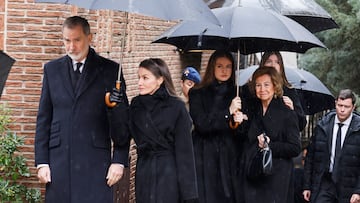 Los Reyes Felipe y Letizia, Sofía de Grecia,  Consorte de España, junto a sus nietas, la Princesa Leonor y la Infanta Sofía, llegan a la catedral Ortodoxa Griega de San Andrés y San Demetrio para asistir al responso por  Su Alteza Real la Princesa Doña Irene de Grecia.
