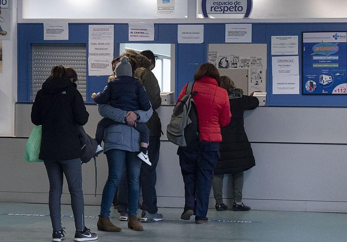 Suben las infecciones respiratorias entre mayores de 75 años, pero se frenan los ingresos hospitalarios