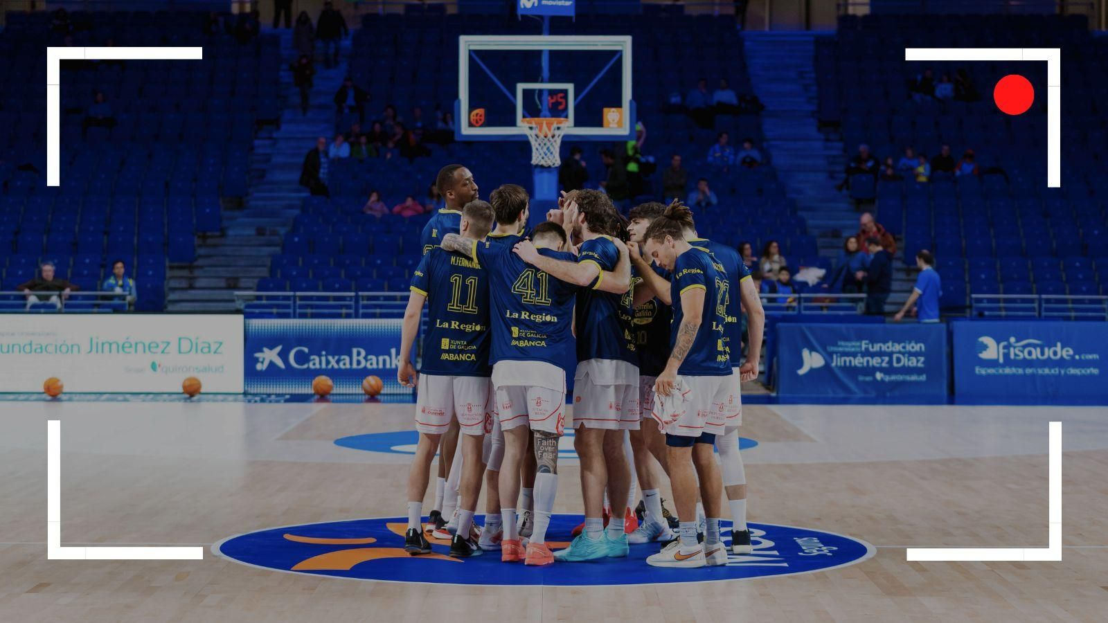 Los jugadores del COB antes de un partido