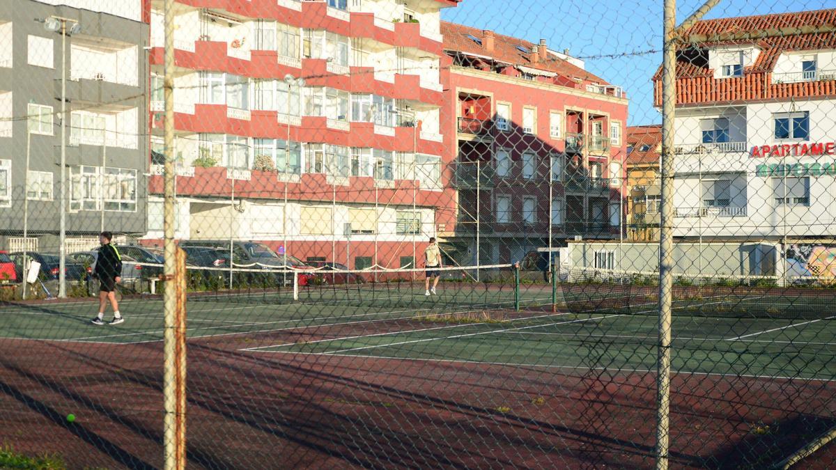 Las pistas de tenis de Rodeira, dentro de las instalaciones del Keniata.