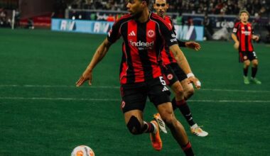 El Valencia contacta con el Eintrach por Aurèle Amenda