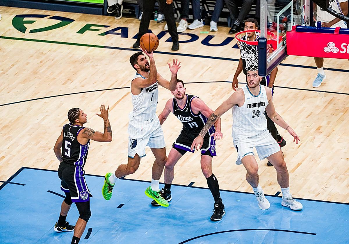 El gran salto de Santi Aldama en la tierra de Elvis