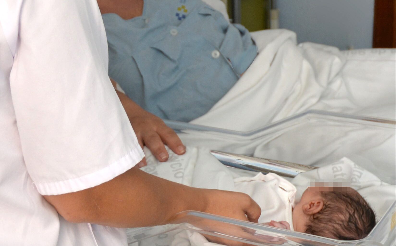 Bebé en el Hospital Materno Infantil