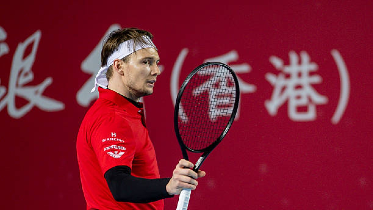 Bublik continúa con su racha de victorias tras remontar a Giron y se cita en la final de Hong Kong con Musetti. Foto: Gettyimages