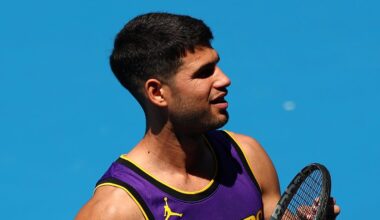 Alcaraz se viste de LeBron James para preparar el Open de Australia