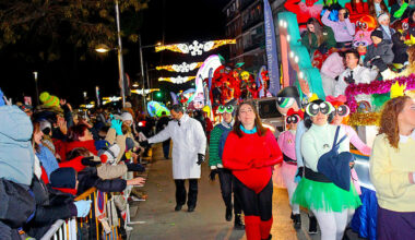 Miles de personas acompañan a los Reyes Magos en la Cabalgata más numerosa de la historia de Coslada