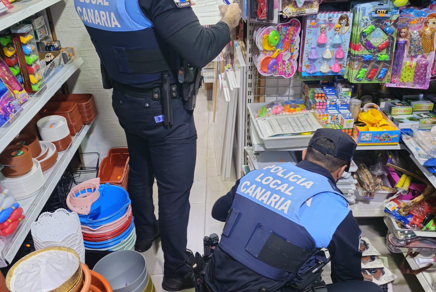 La Policía Local de La Laguna retira más de 3.600 juguetes que incumplían distintas normas de seguridad