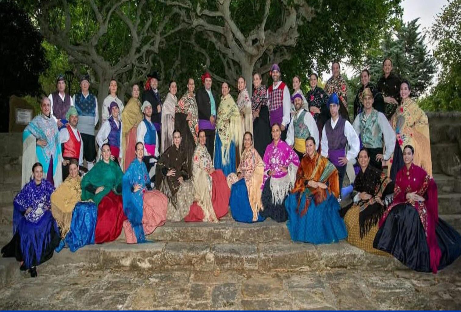 En este momento estás viendo Folklore solidario: El grupo “Aires de Aragón” realiza su tradicional actuación benéfica, en esta edición con destino a ADISCIV