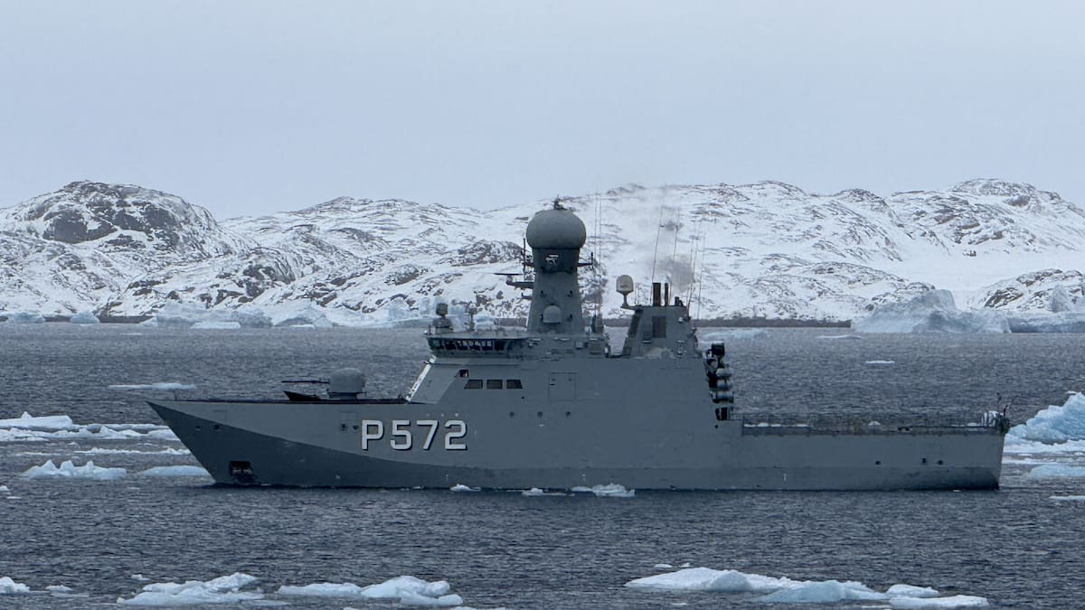 Dinamarca inicia el despliegue militar en Groenlandia y avisa de que sus soldados responderán si son atacados | Internacional