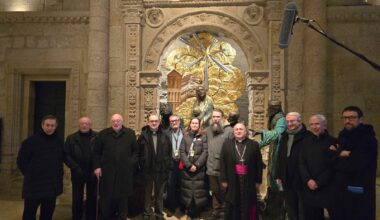 Presentación del conjunto escultórico: EPIFANÍA