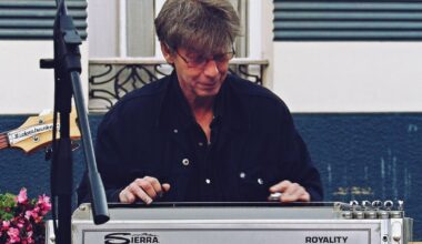 Adiós al genial Álvaro Lamas, corazón de Los Limones con su «steel guitar»: «Un símbolo de Ferrol» - La Voz de Galicia