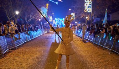 Público viendo la Cabalgata de Reyes.