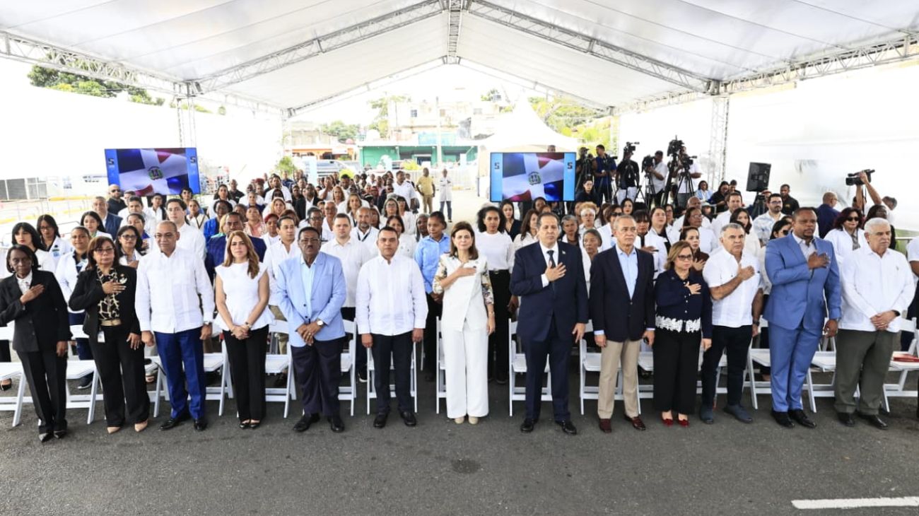 Gobierno entrega remozado Hospital Dr. Félix María Goico, en el DN