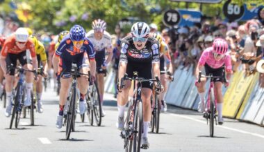 Wollaston impone su velocidad y viste el primer maillot de líder