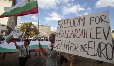 Bulgaria se une al euro sumida en una profunda crisis política | Internacional