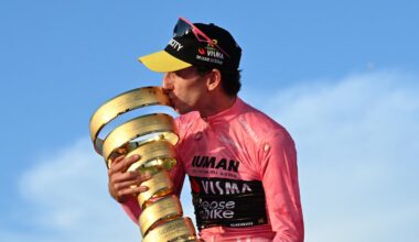 Simon Yates, otro ciclista que deja su carrera en todo lo alto