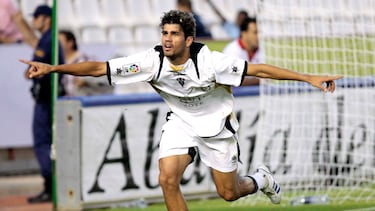 Al igual que Keylor Navas o Almunia, el equipo manchego fue el lugar donde Costa terminó de pulirse antes de triunfar en el Atlético de Madrid y en la Premier League. Jugó en el "Alba" durante la temporada 2008-2009, llegando en calidad de cedido por el Atlético de Madrid. Jugó 35 partidos en los que pudo anotar 9 goles.