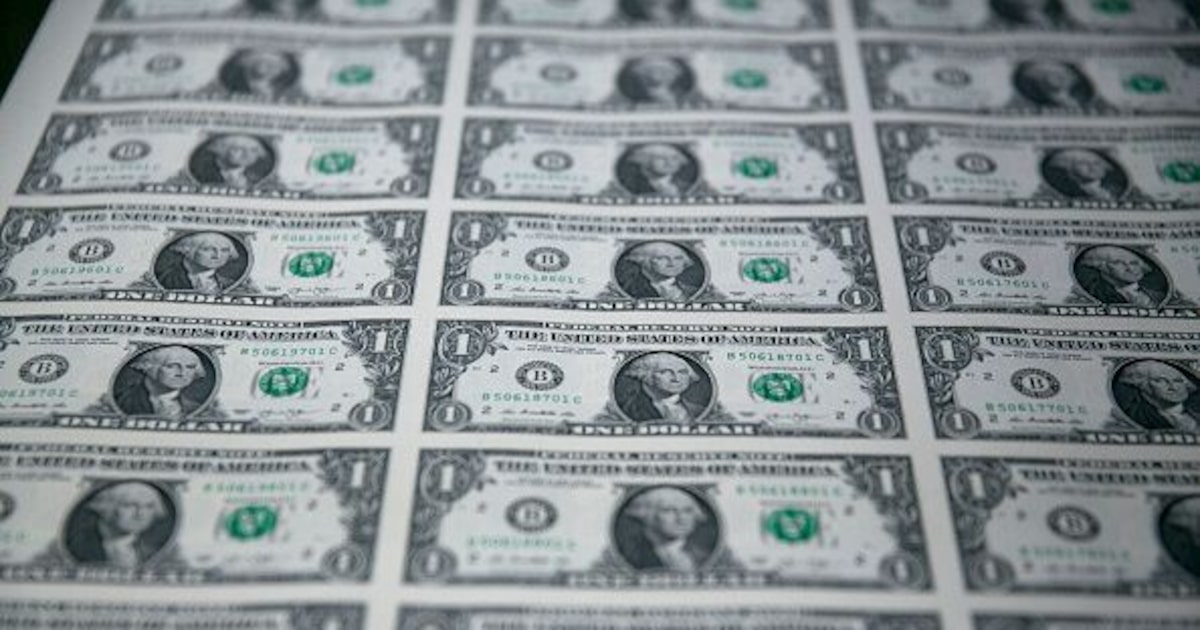 El dólar se encamina a su mayor caída anual desde 2017 y se espera que siga débil en 2026