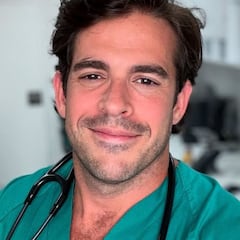 Aurelio Rojas, cardiólogo: “Besar con frecuencia ayuda a disminuir los niveles de colesterol”