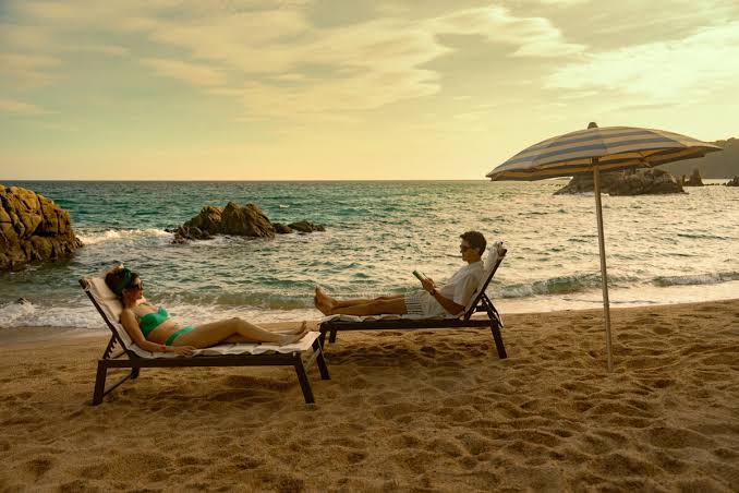 Lloret vuelve a brillar en Netflix: “Gente que conocemos en vacaciones” ya es nº1 en la plataforma tras su estreno