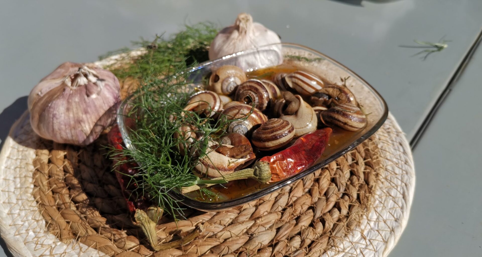 Agüimes revive la tradición del caracol en la plaza del Rosario.  -