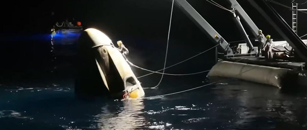 La nave Dragon de SpaceX con cuatro astronautas amerizó en la costa de California