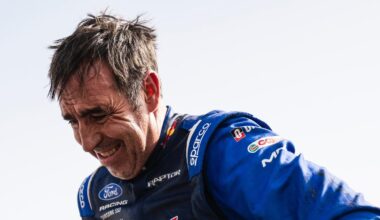 Nani Roma se queda sin gasolina y salva el Dakar... ¡Gracias a Laia Sanz!