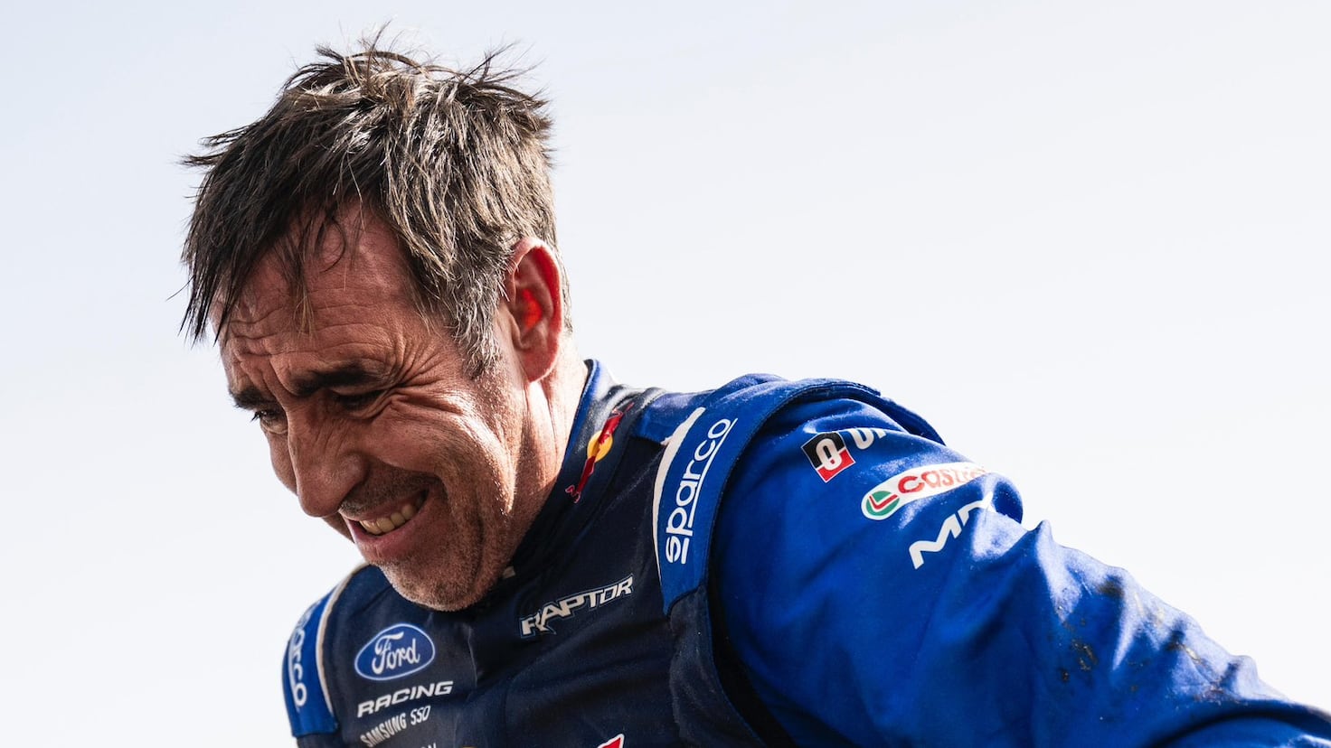 Nani Roma se queda sin gasolina y salva el Dakar... ¡Gracias a Laia Sanz!