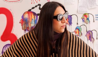 La Chola Poblete, la artista anticolonial que conquistó a la reina Letizia: “Siempre sentí más discriminación por ser ‘marrona’ que por trans” | EL PAÍS Semanal