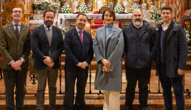 Geraldine B. Roman, miembro de la Cámara de Representantes de Filipinas, visita la Hermandad de la Macarena