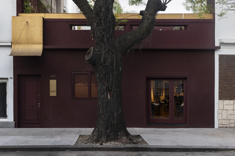 Espacio Gastronómico Bordó / Paolini Arquitectos - Fotografía interior, Fachada, Puerta, Concreto