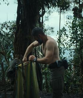 Imagen secundaria 2 - El inspector Pelayo Gayol, de los GEO a estrella televisiva: «La fama me costará siempre, pero es un peaje que hay que pagar»