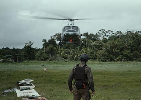Imagen secundaria 1 - El inspector Pelayo Gayol, de los GEO a estrella televisiva: «La fama me costará siempre, pero es un peaje que hay que pagar»