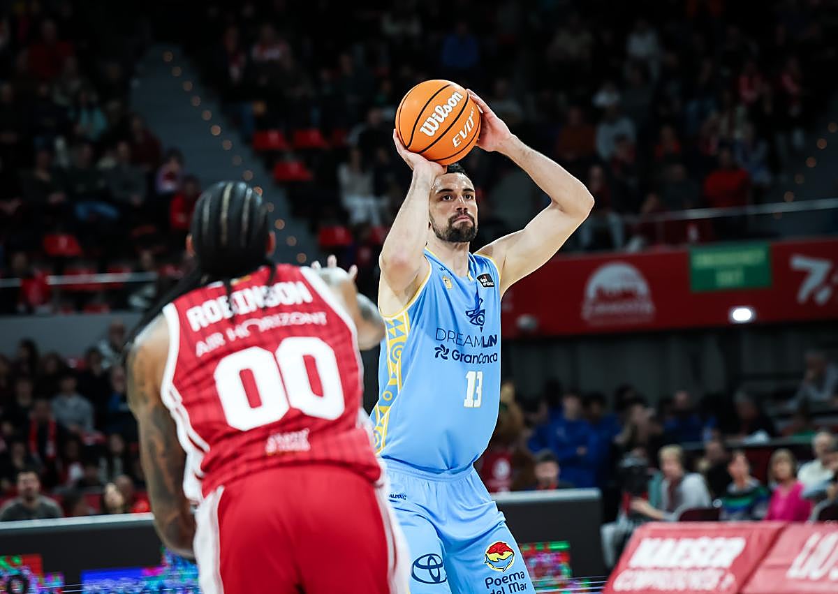 Imagen secundaria 1 - El Gran Canaria entierra sus ilusiones coperas en Zaragoza (95-84)