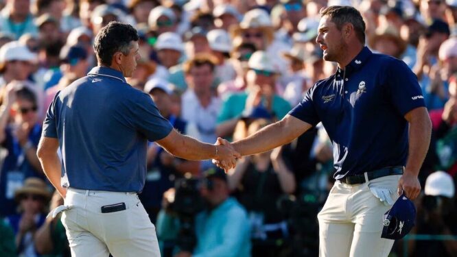 Rory McIlroy y Bryson Dechambeau en el Masters 2025