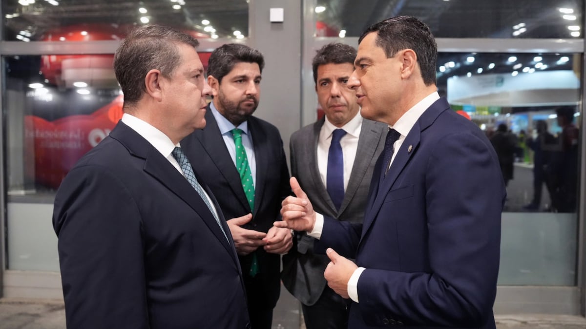 El PP agita la bandera del agravio con la financiación autonómica y evita el enfrentamiento de modelos de sus barones | España