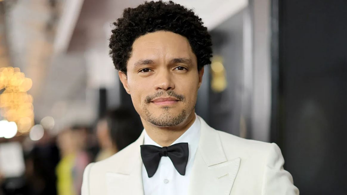 Trevor Noah presentará por última vez los premios Grammy