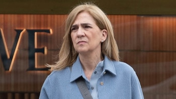 La Infanta Cristina da un