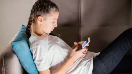 El 58% de chicos y adolescentes argentinos ya usó la IA y la mayoría la aplica en tareas escolares