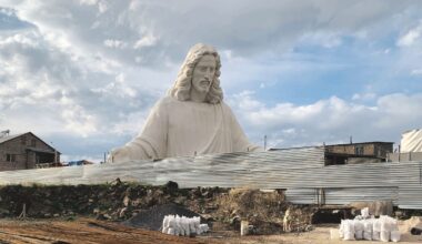 ¿Quién tiene el Cristo más grande? Una fe monumental